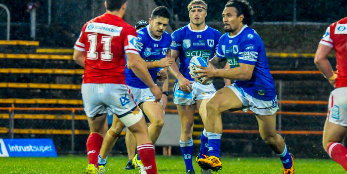 Newtown Jets utility player Kenny Niko (with the ball) is a great example of the splendid developmental work undertaken by the Newtown RLFC coaching staff every year. Corin Smith and Matt McIlwrick are in the background. Kenny is a product of the Hawkes Bay region on the east coast of New Zealand’s North Island. Photo: Gary Sutherland Photography
